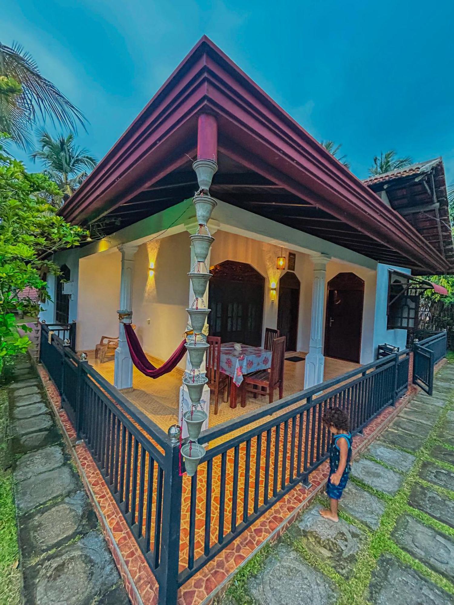 Kawshan Home Stay Діквелла Екстер'єр фото