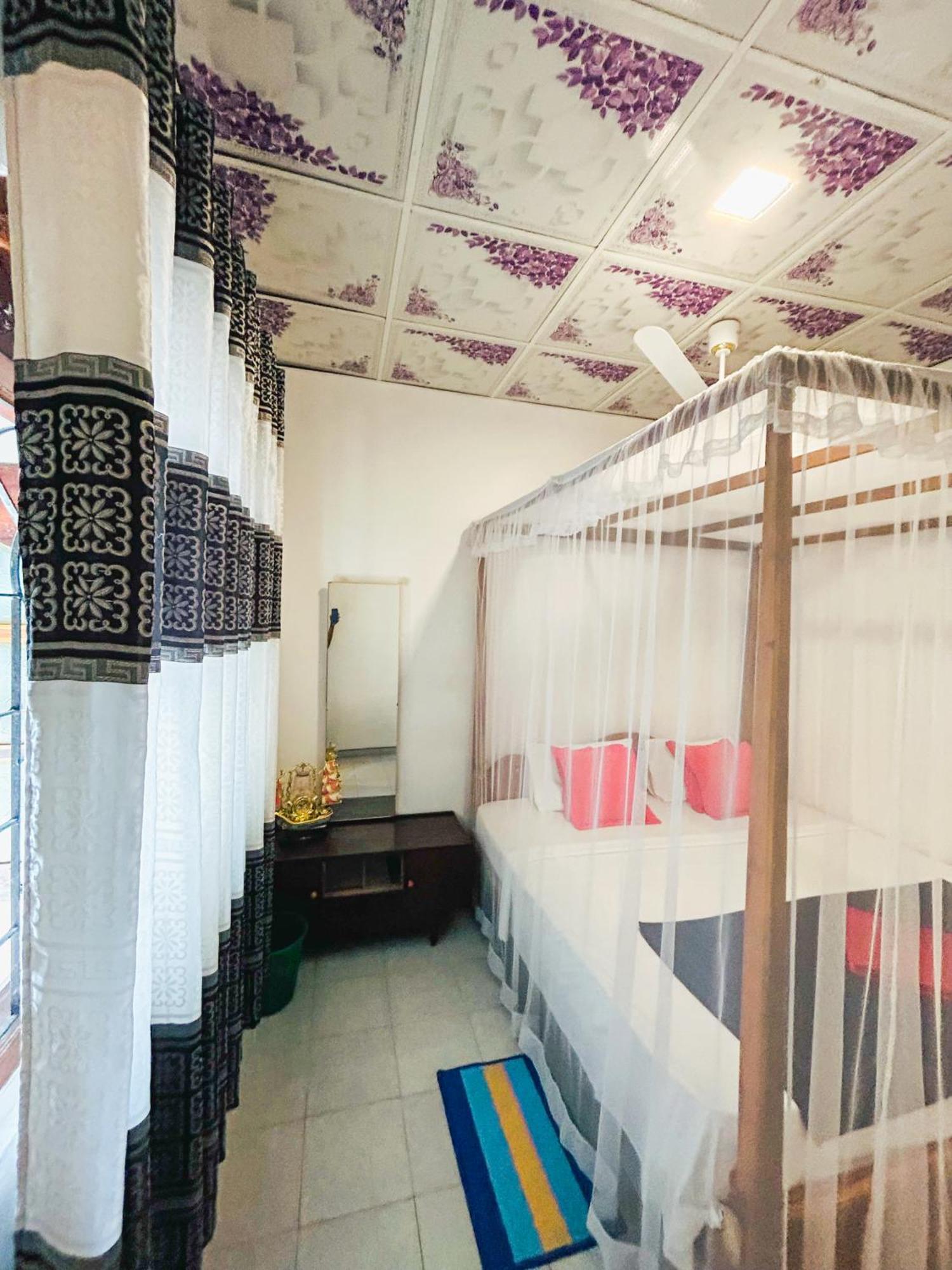 Kawshan Home Stay Діквелла Екстер'єр фото